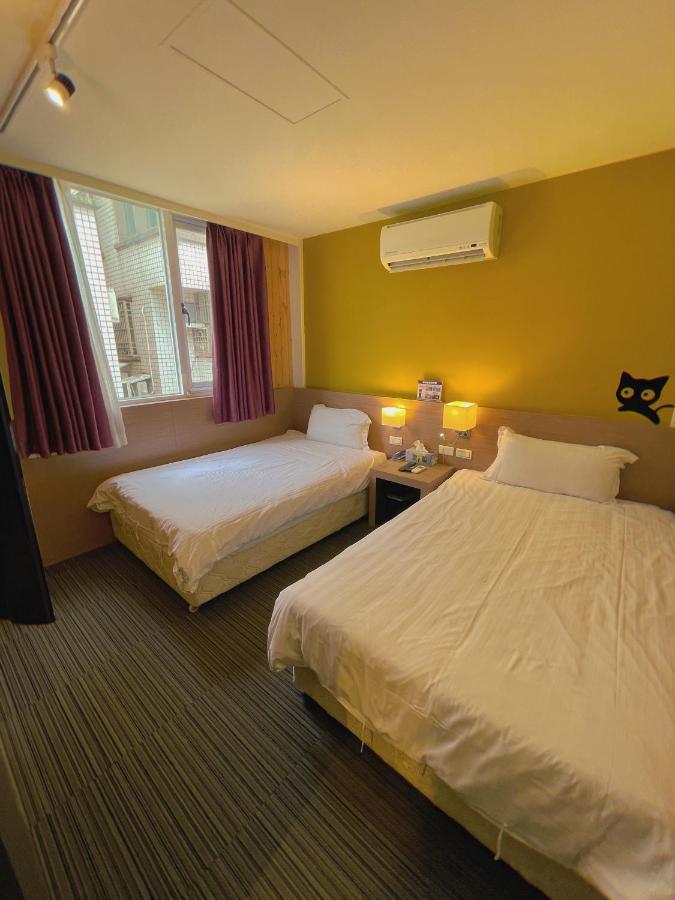 Breeze And Waves Hostel Jinning Exterior photo